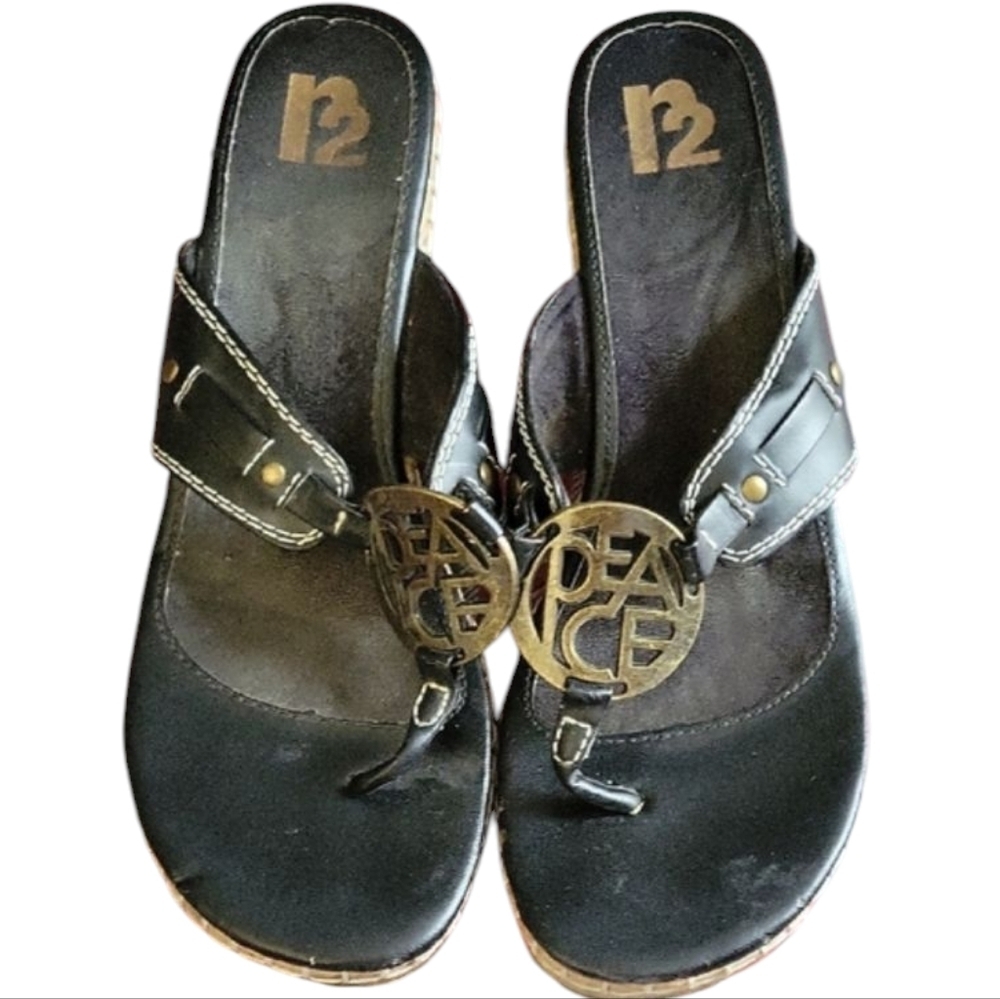 R2 Women's Black Peace Sandals